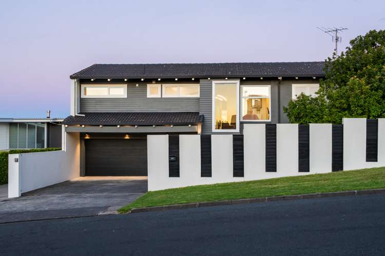 131 Churchill Road Murrays Bay North Shore City Houses for Sale