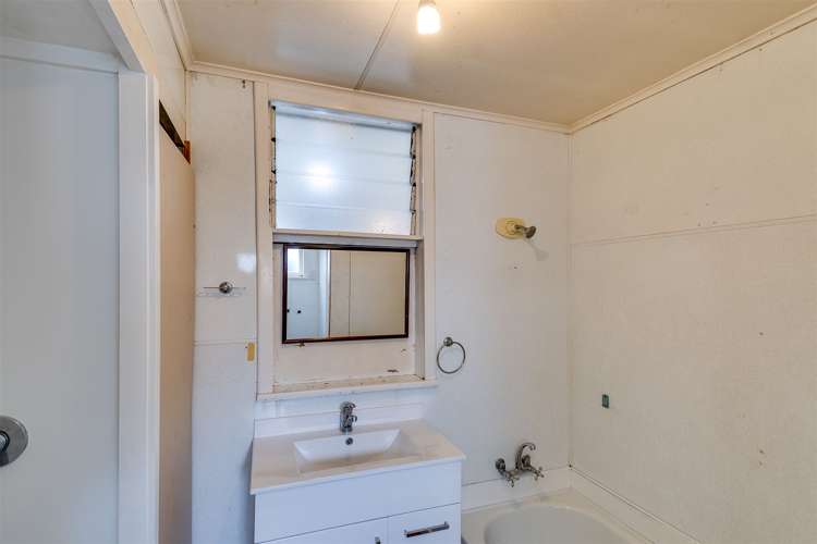 79 Nelson Crescent Napier South_10