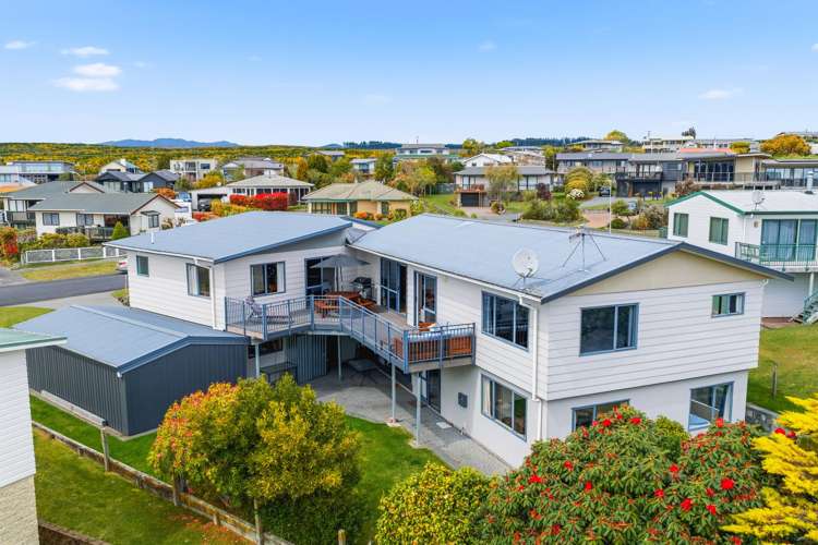 5 Rowena Crescent Motuoapa_0