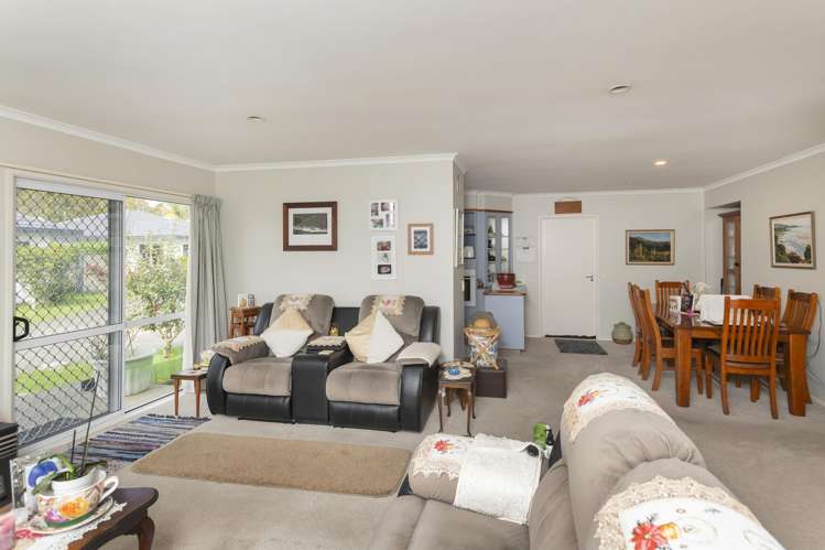 17/690 Gladstone Road Te Hapara_9
