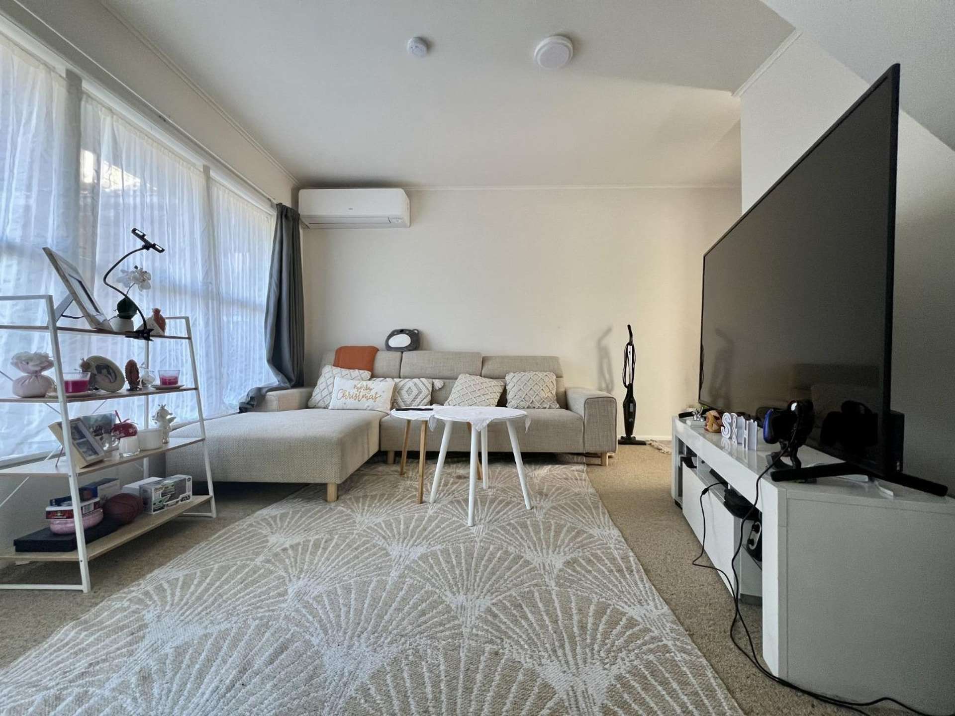 2/63a Landscape Road Mount Eden_0