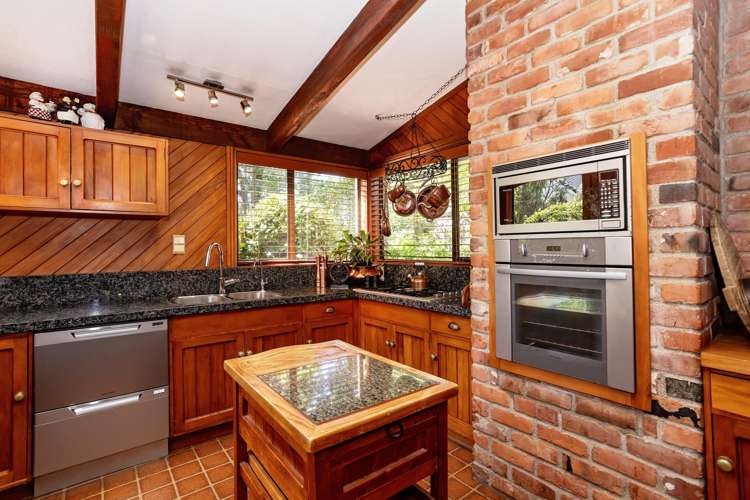 93 Gala Street Queens Park_11