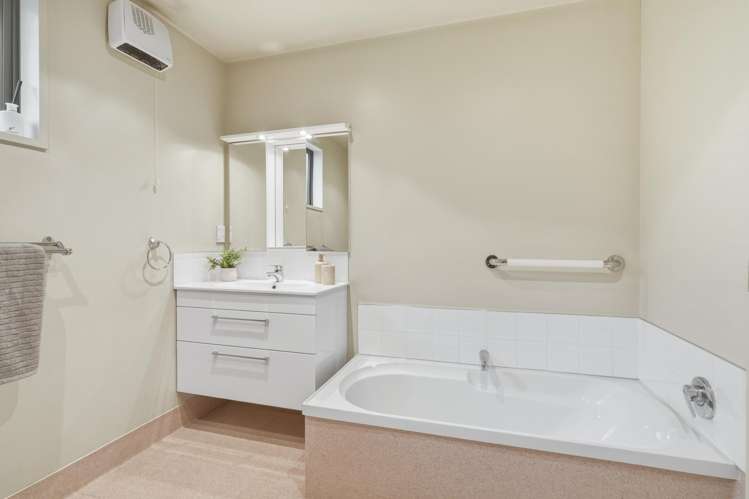251A Oxford Street South Dunedin_13