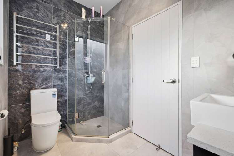 12 Frazen Avenue Papakura_23