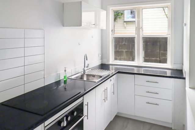1/52 Lonsdale Crescent 1345_2