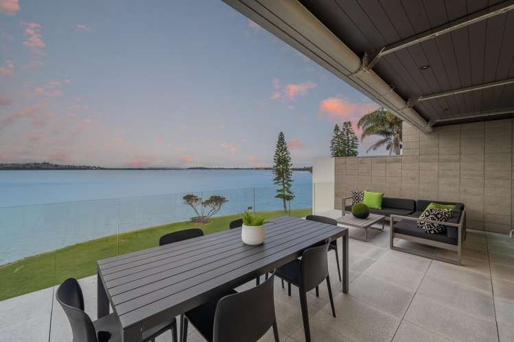 2/42 Bramley Drive Farm Cove_2