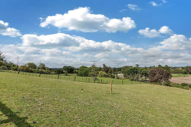 Taupaki Road Taupaki_3