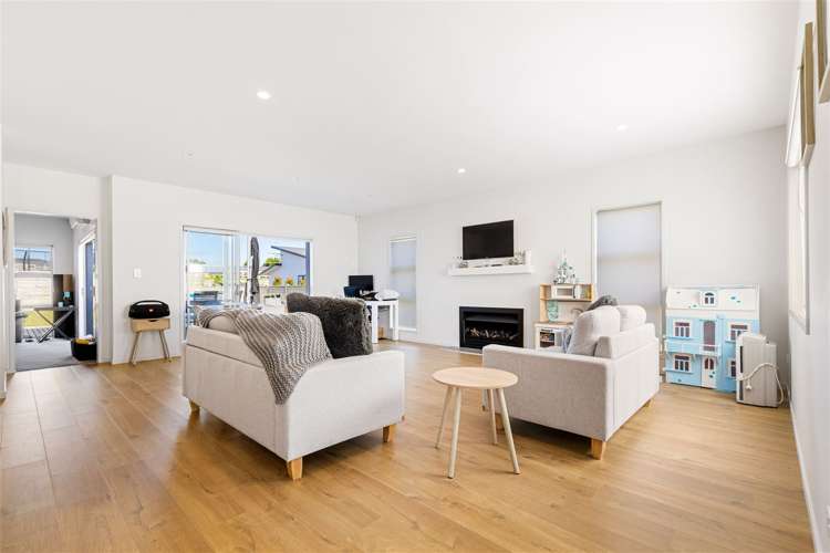 36 Pohutukawa Parade Riverhead_2