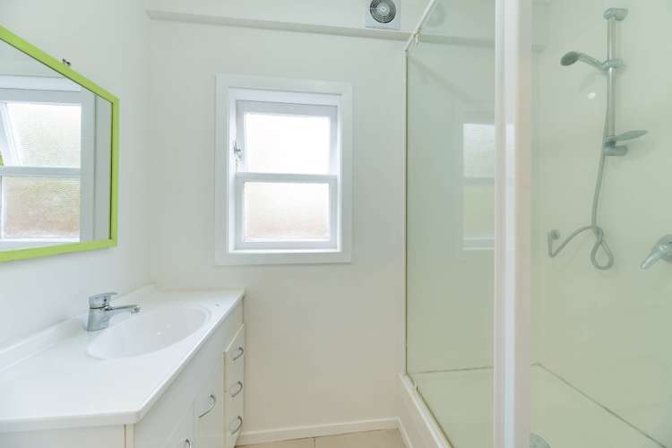 42 West Lynn Road Titirangi_18