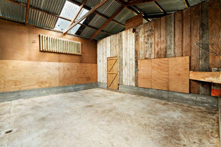 115 Aka Aka Road Puni_19