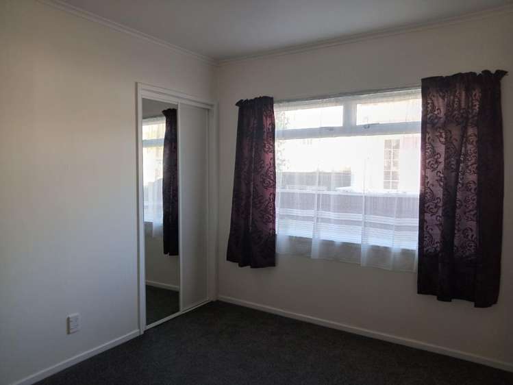 2/8 Norwich Street Stoke_5