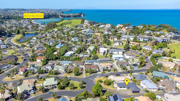 11 Kestrel Heights Arkles Bay_15