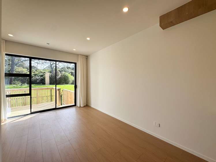 2/8 Lowtherhurst Road 11410_2