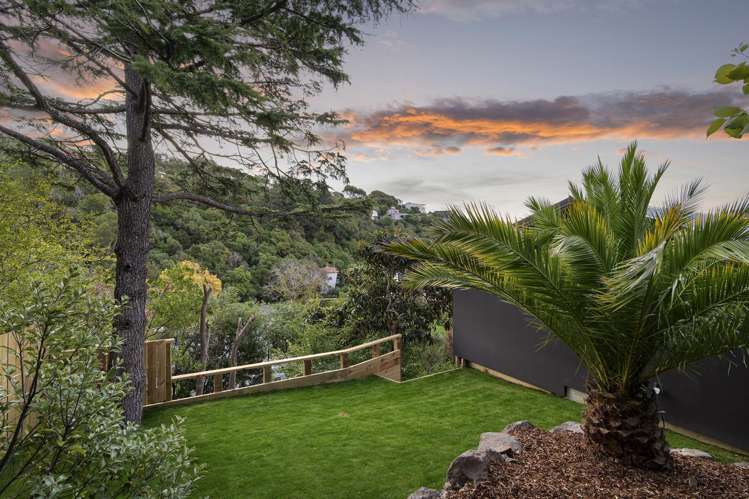 32 Soleares Avenue_3