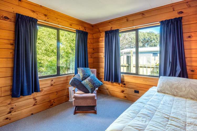 1 Ocean Road Surfdale_14