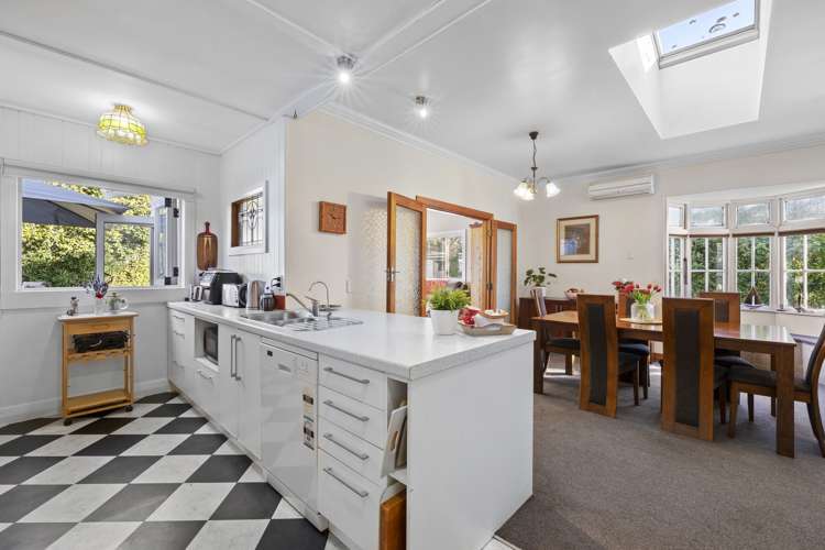 15 Burns Street Westown_8