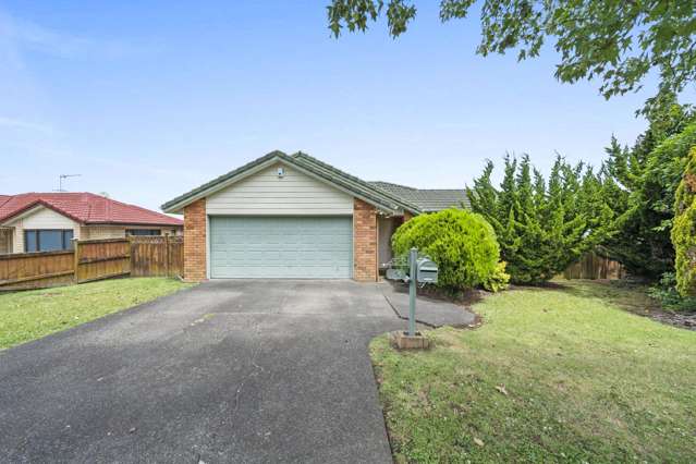 FREEHOLD! DO-UP-BRICK & TILE WITH RESERVE OUTLOOK!