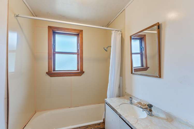 18 Ruru Road Otaihanga_12