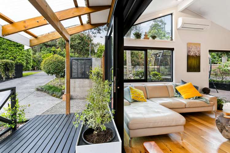 136 Woodlands Park Road Titirangi_6