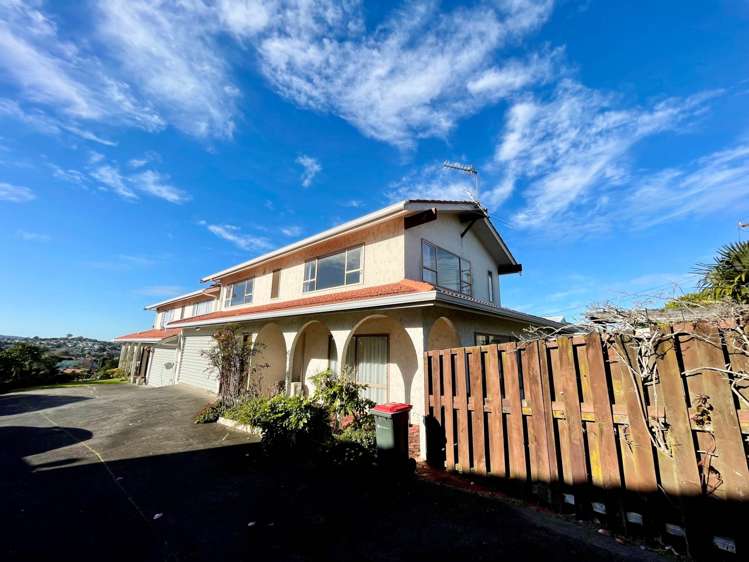 2/5 Pukerangi Crescent_0