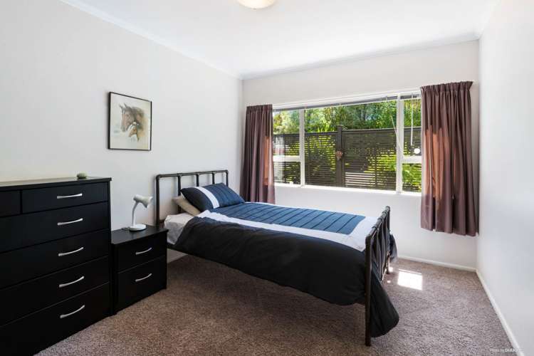 51 Ravenwood Drive Forrest Hill_17