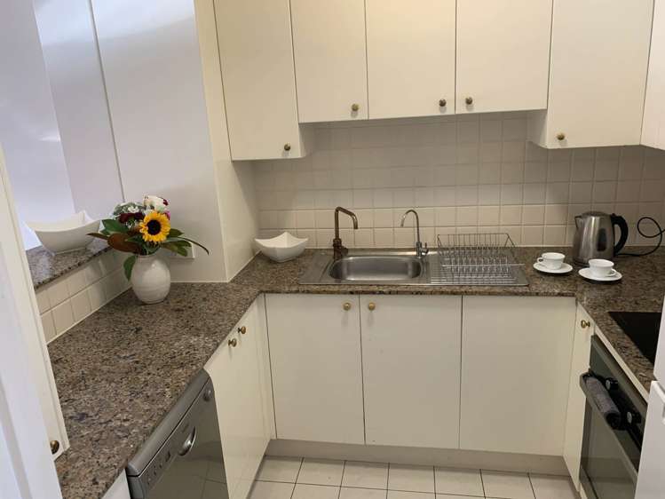 602/8 Albert Street Auckland Central_2