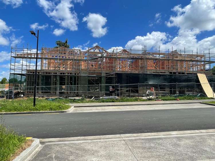 Unit 5, 67 Rorotu Avenue Drury_6