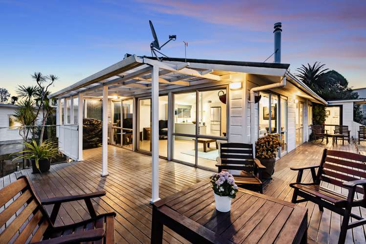 797 East Coast Road Northcross_27