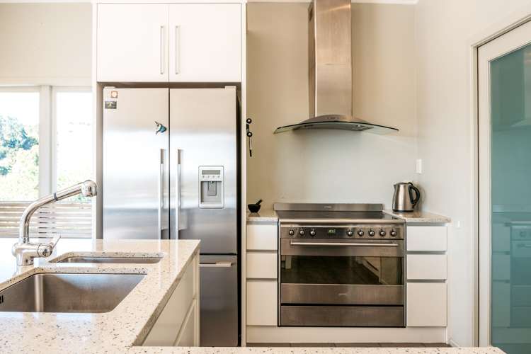 2 Church Bay Road Oneroa_6