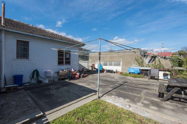 30 Jenner Road Toi Toi_16