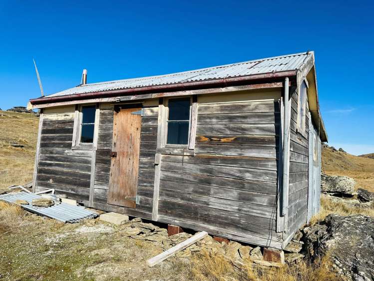 1109 Little Valley Road Alexandra_10