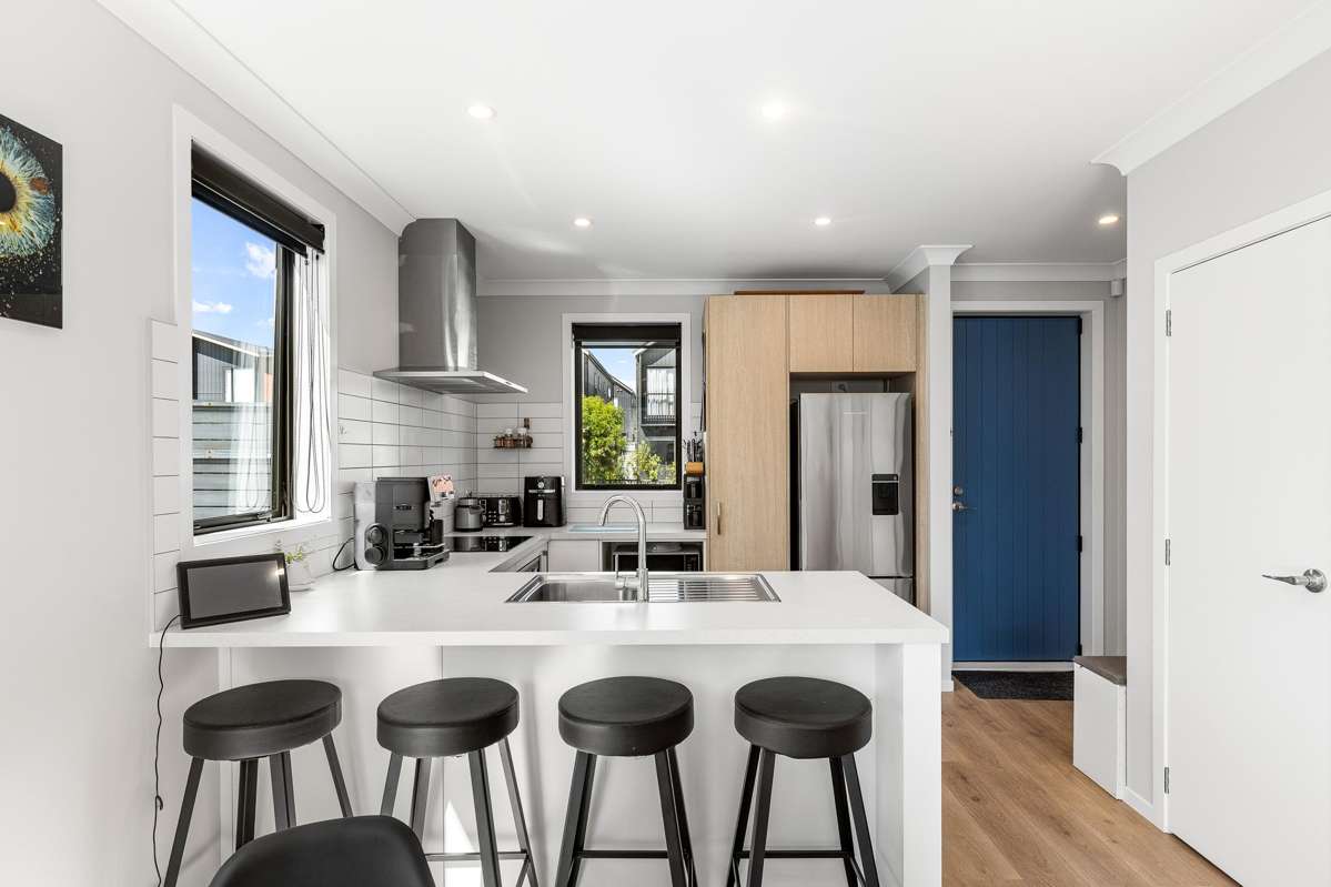 14 Propeller Avenue_3