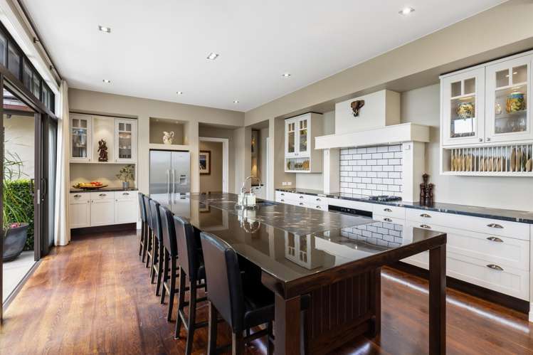 52 & 52B Warman Road Okura_11