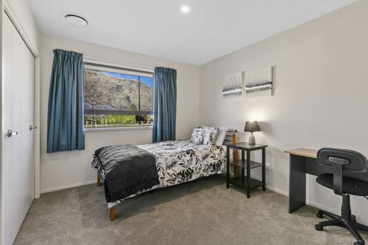 11 Banbury Terrace Lower Shotover_13