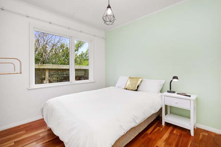 37 Lees Grove Wainuiomata_12