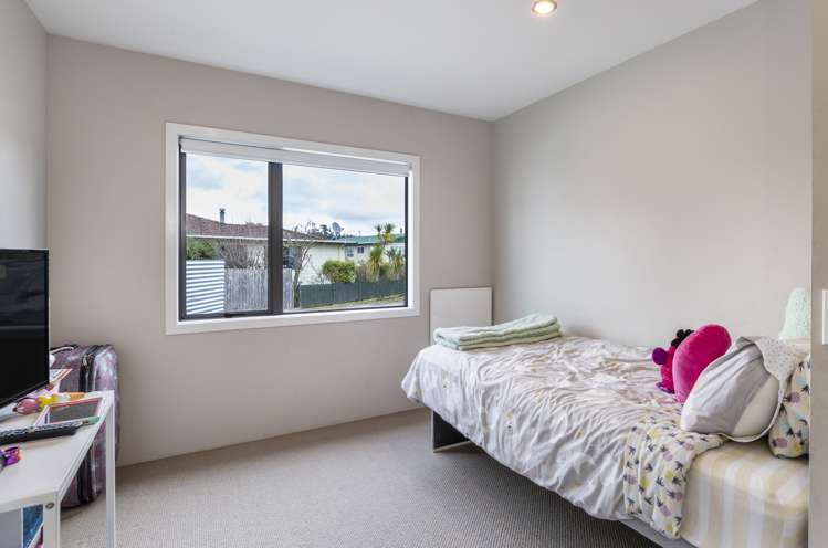 2/12 Glengarry Place Hilltop_14