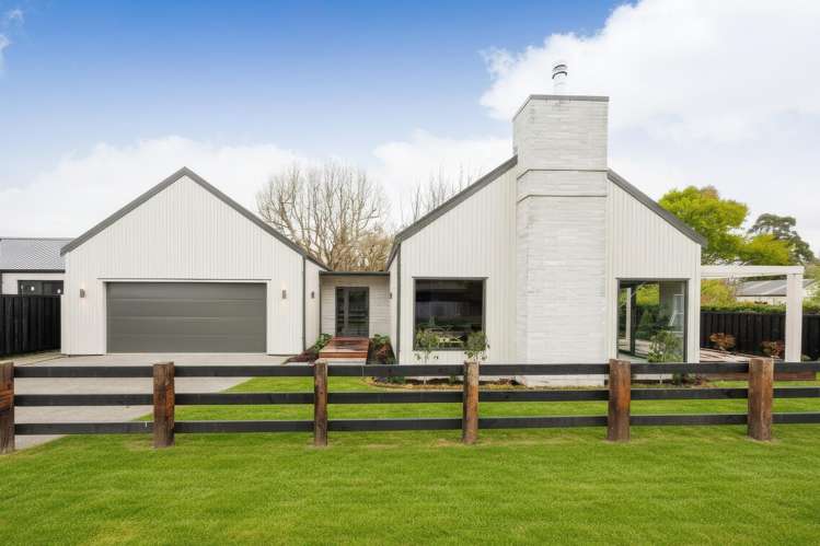 3 Waicola Drive Fitzherbert_22