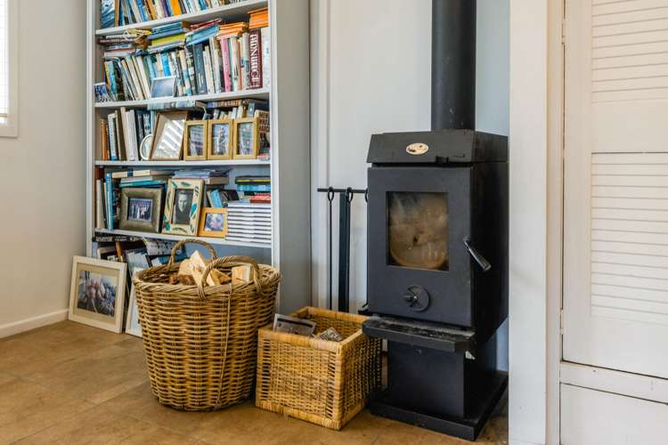 64 Wharf Road Ostend_9