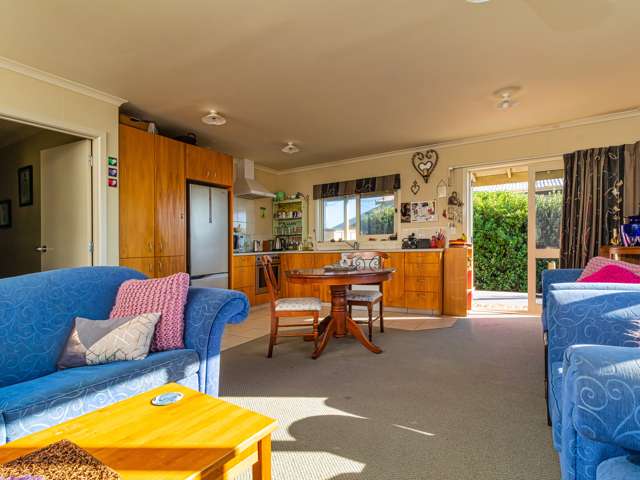 35 Clifton Road Haumoana_1