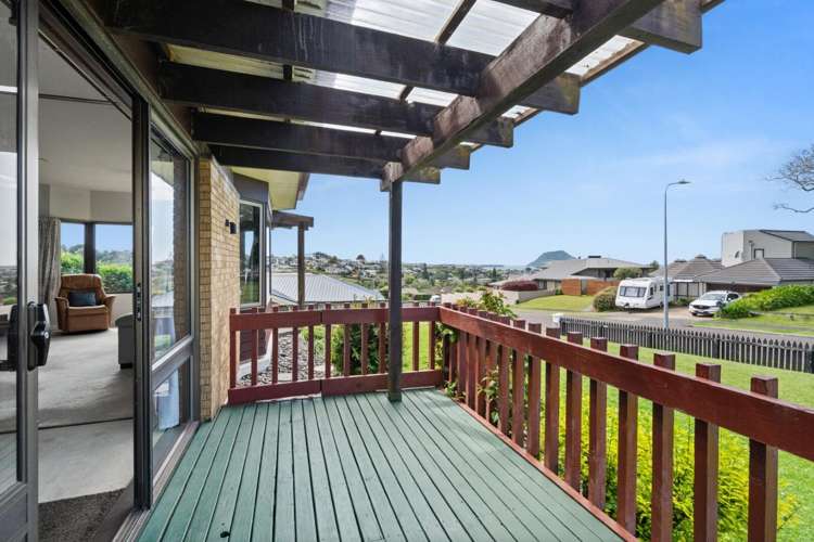 32 Hillcrest Road Otumoetai_10