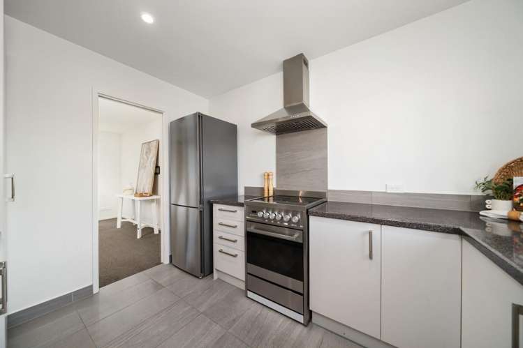 1/27 Cornwall Street Saint Albans_5