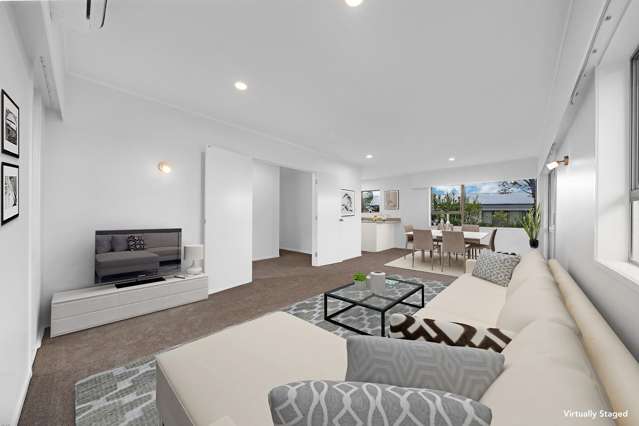 Sunny, Private & Superbly Located