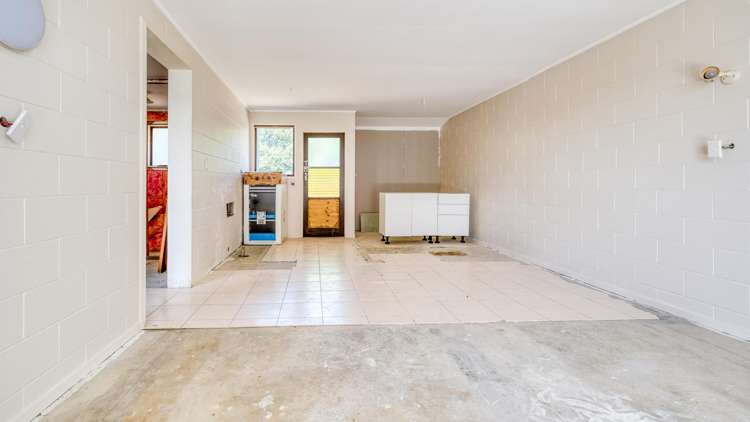 65 North Road Kaitaia_30