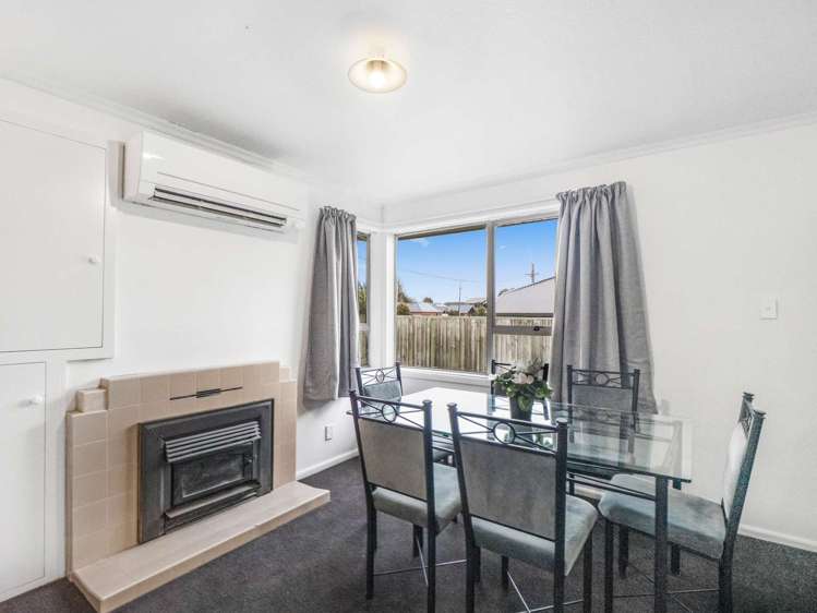 402 Yaldhurst Road Russley_9