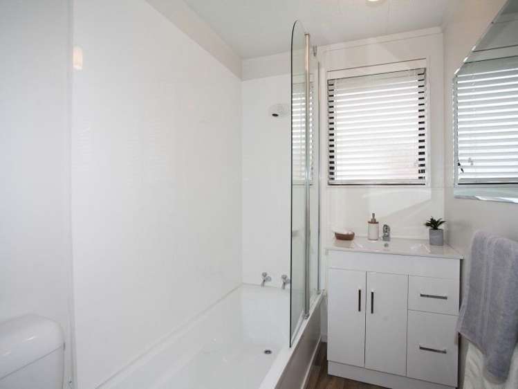 2/214 Russell Road Manurewa_8