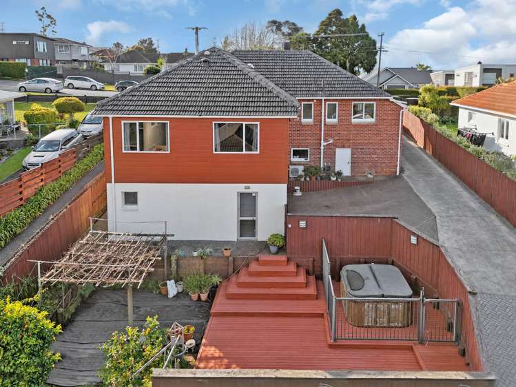 11 Tirimoana Road Te Atatu South_32