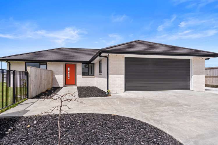 31 Saint Michael Crescent One Tree Point_31