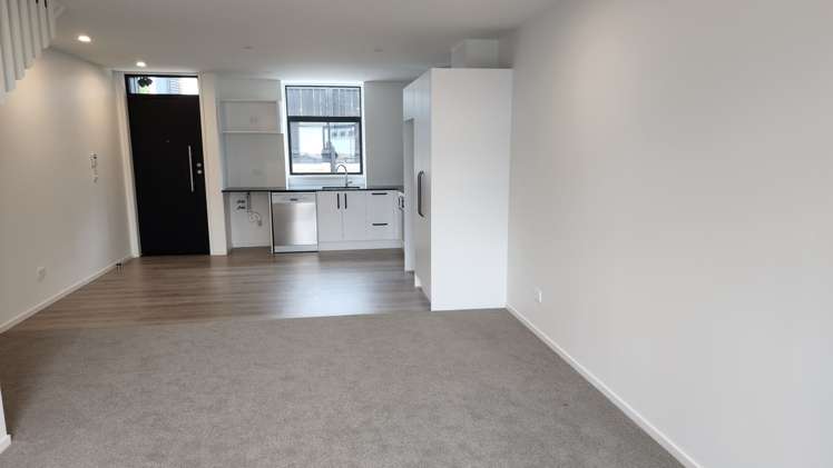 7b Reg Pearce Way Glen Innes_3