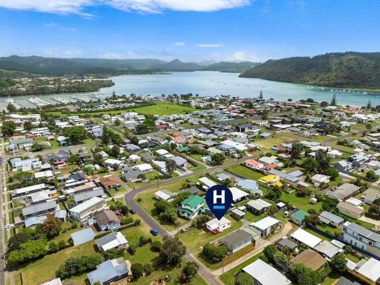 104A The Square Whangamata_19