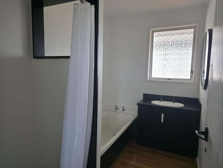 26 Newham Place 11401_8
